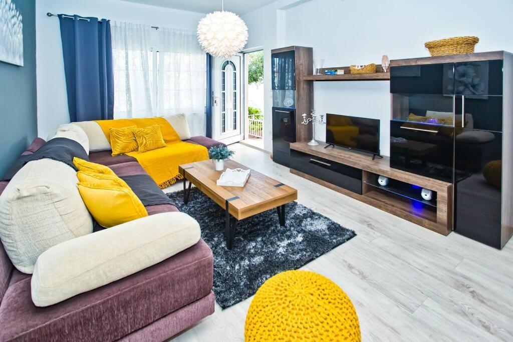 Apartman Tino With Two Sunny Terace Хвар Экстерьер фото