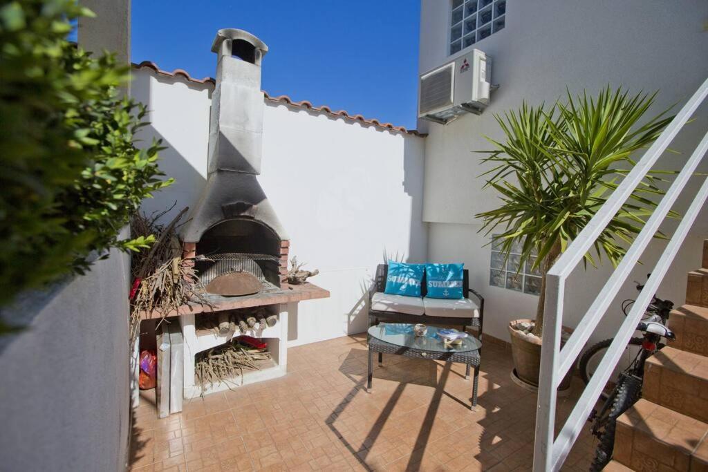 Apartman Tino With Two Sunny Terace Хвар Экстерьер фото